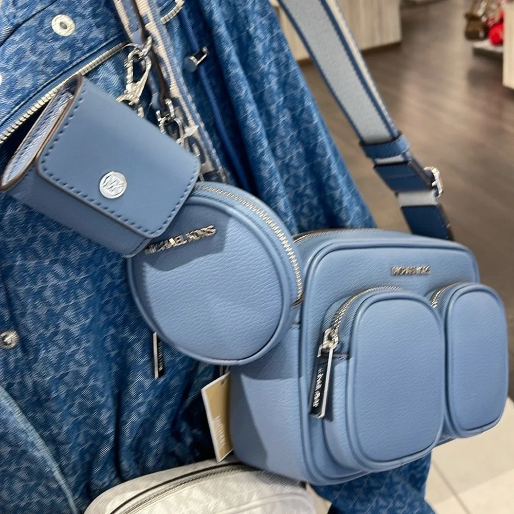 Michael Kors Jet Set Md Leather Crossbody Bag with Case for Apple Airpods Pro®